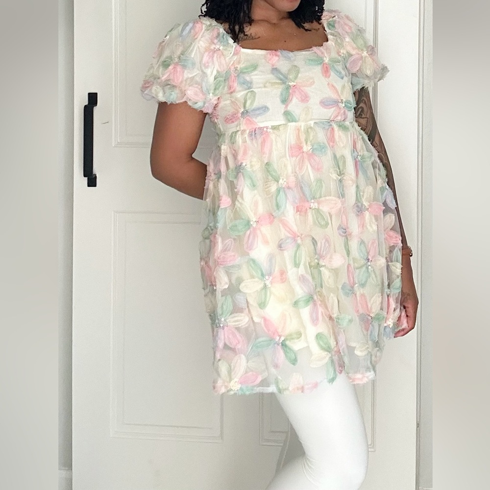 Similar to Storia Multi-color Flower Baby Doll Dress Size M.
